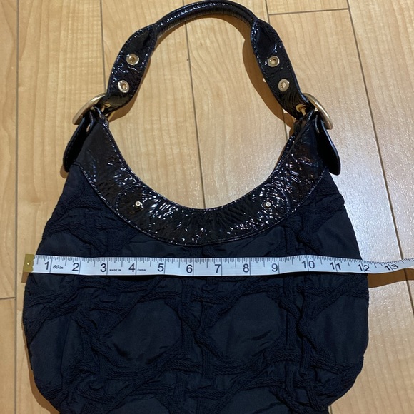 STUART WEITZMAN black gold studs fabric patent leather hardware shoulder bag - Picture 4 of 5